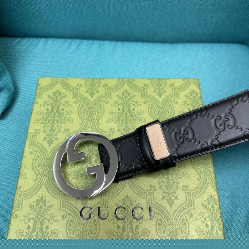 G*u*i belts